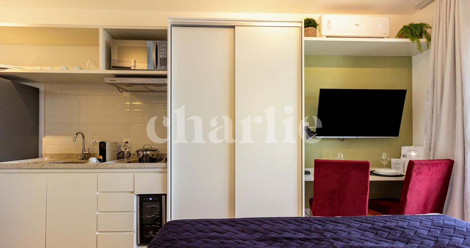 Charlie Lumiere Klabin Apartment *